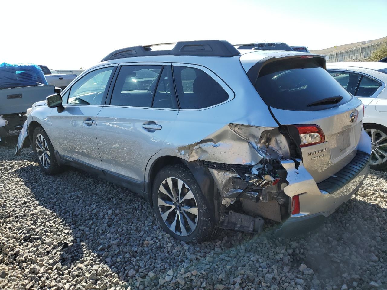 4S4BSALC3F3261091 2015 Subaru Outback 2.5I Limited