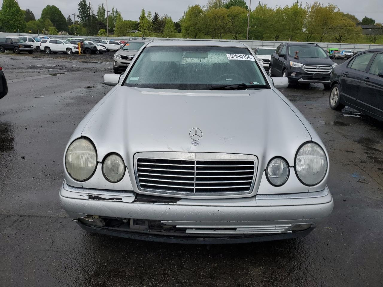 WDBJF82H7XX021464 1999 Mercedes-Benz E 320 4Matic