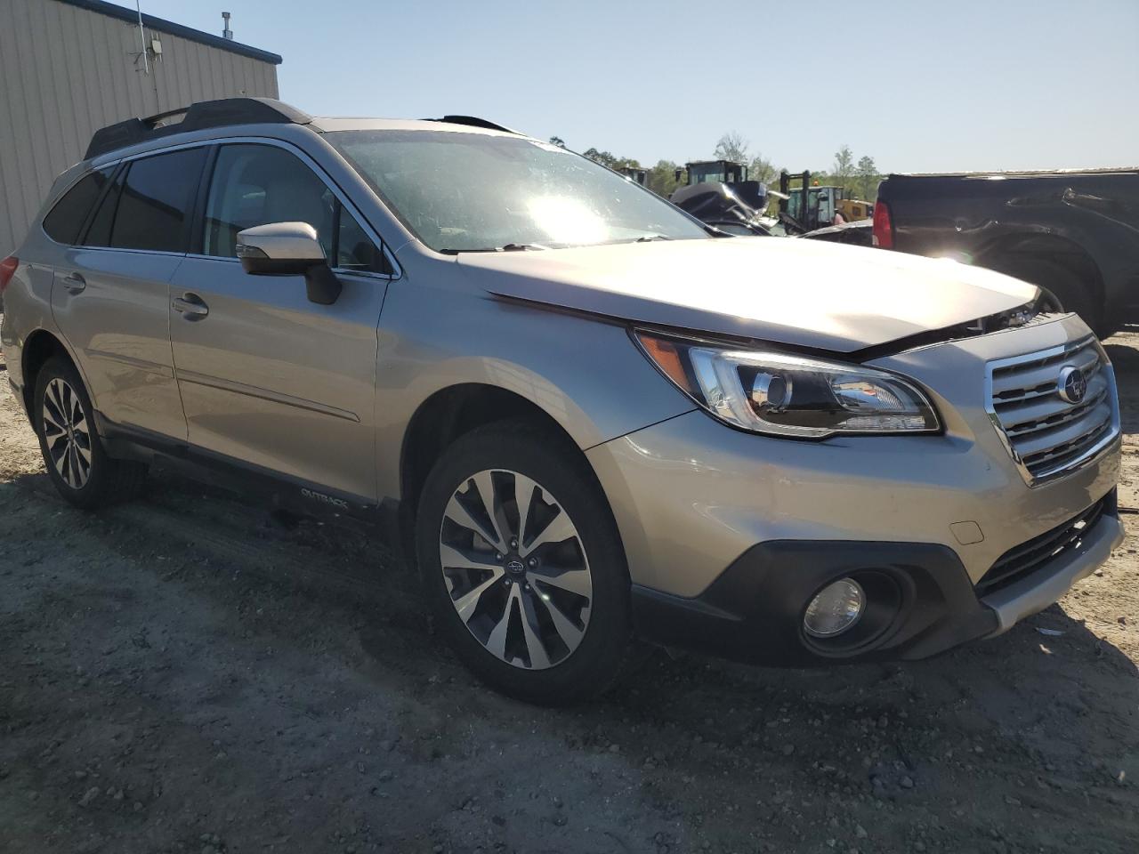 2017 Subaru Outback 3.6R Limited vin: 4S4BSENC2H3319487