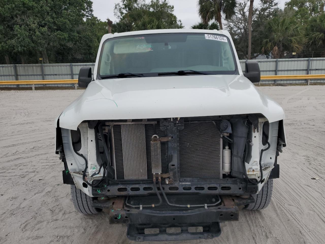 1N6BF0KM5GN815523 NISSAN NV 2016