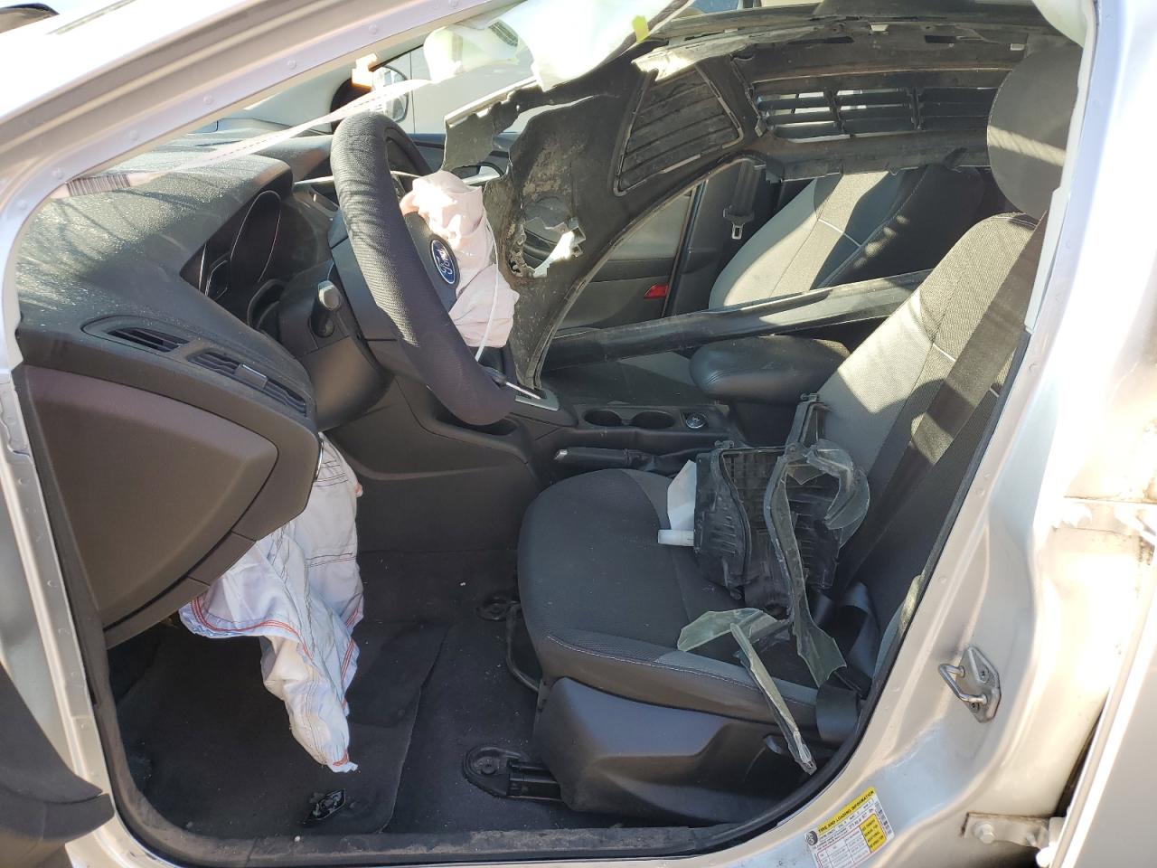 1FADP3F28DL381663 2013 Ford Focus Se