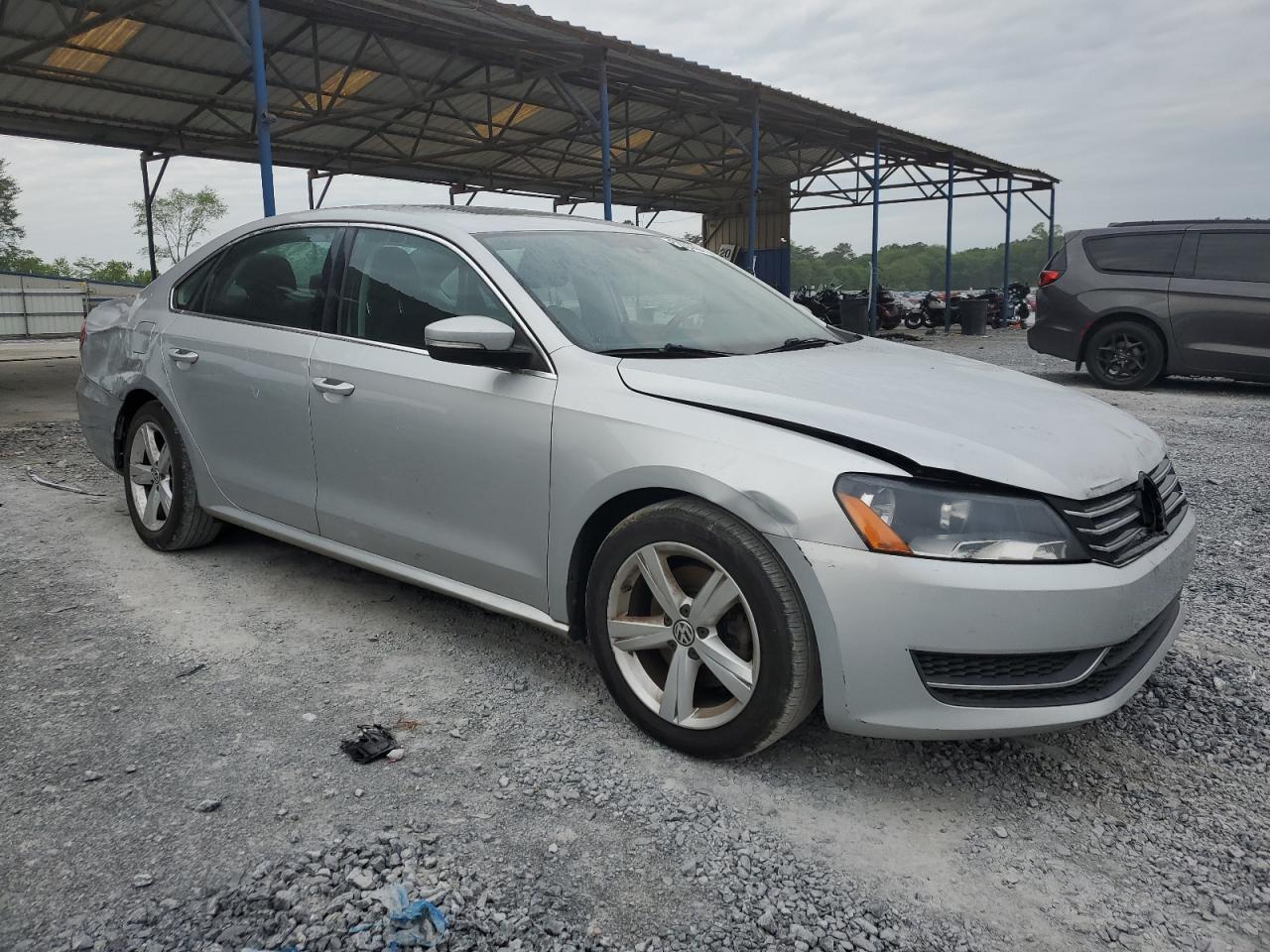 1VWBP7A31DC114810 2013 Volkswagen Passat Se