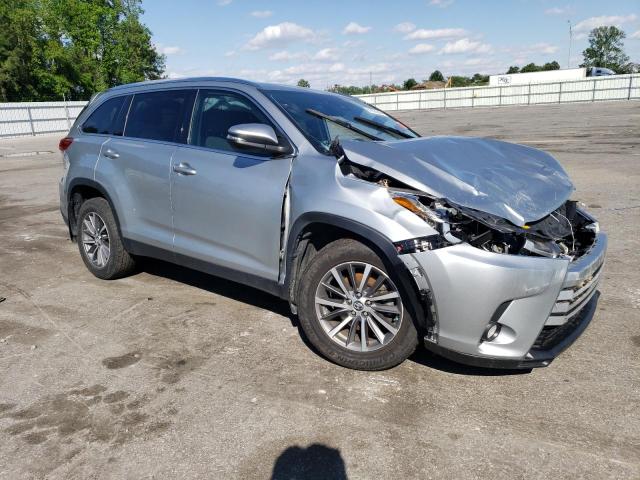 2019 Toyota Highlander Se VIN: 5TDJZRFH4KS589758 Lot: 51806944