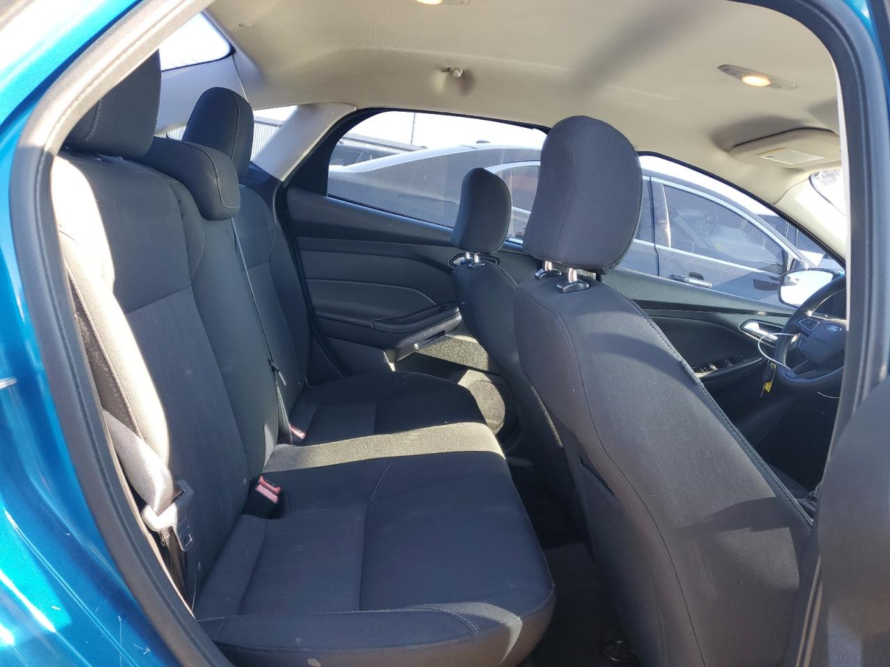 1FADP3FE7GL371821 2016 Ford Focus Se