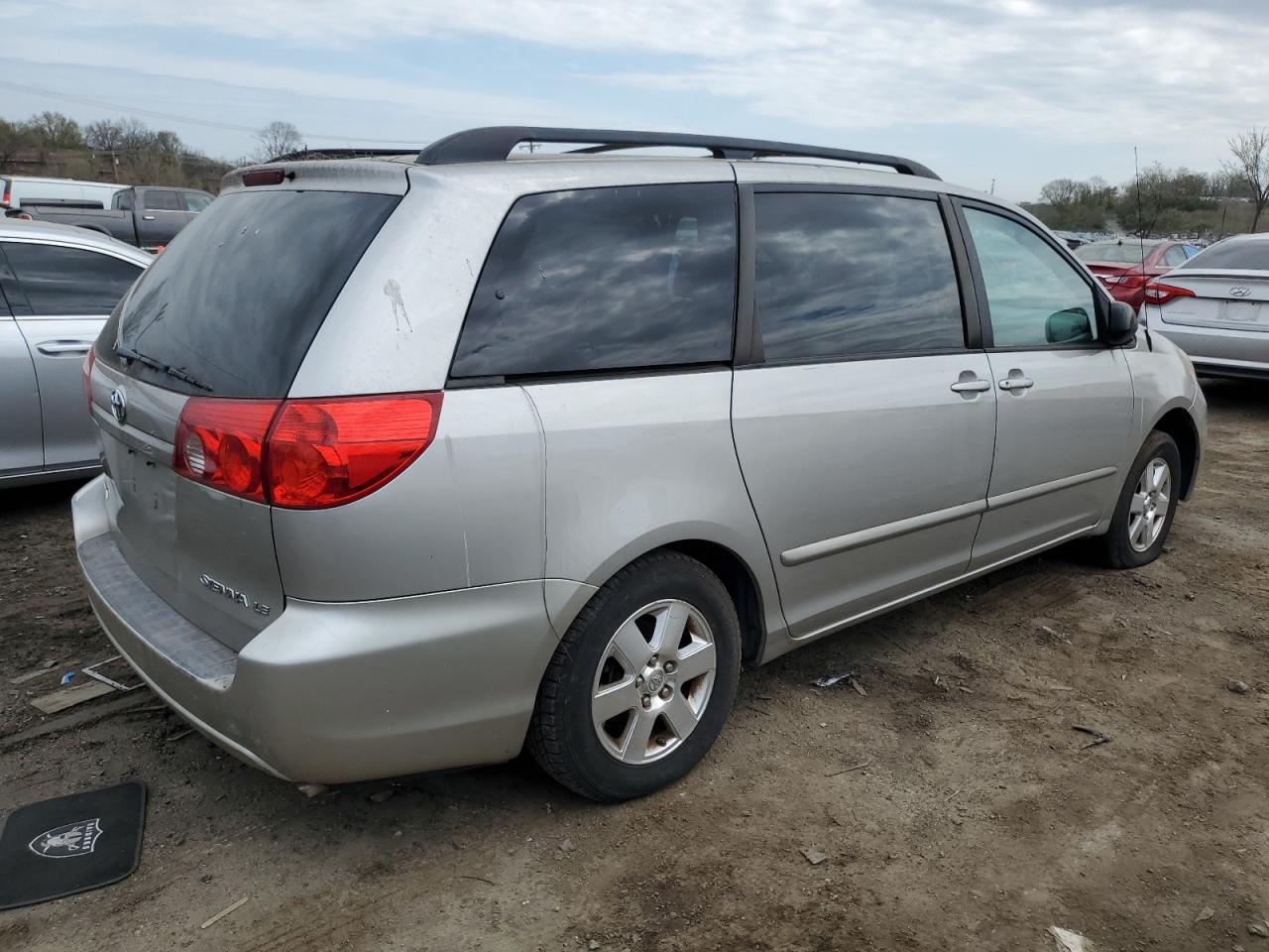 5TDKK4CC3AS311579 2010 Toyota Sienna Ce