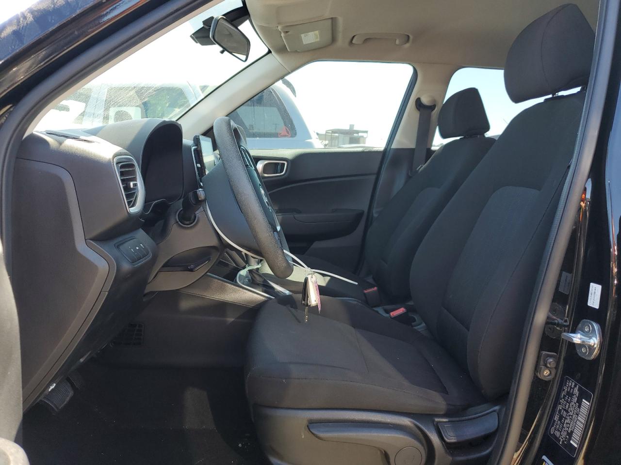 KMHRB8A34MU063928 HYUNDAI VENUE 2021