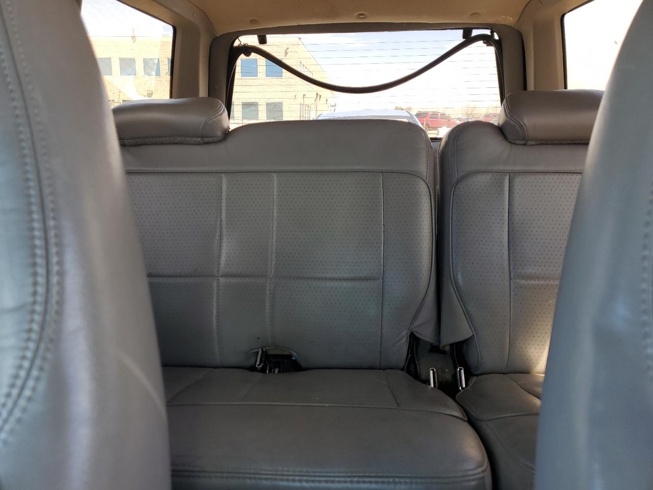 1FMDU35P8VUA08680 1997 Ford Explorer