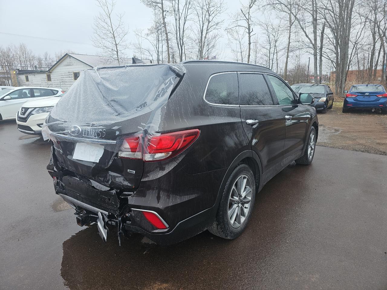 KM8SNDHF2KU296527 2019 Hyundai Santa Fe Xl Se