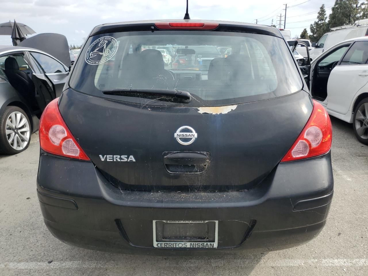 3N1BC1CP2BL423587 2011 Nissan Versa S