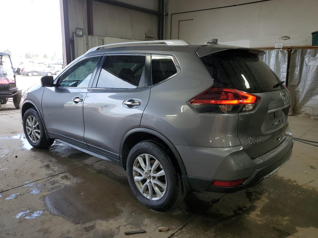 2018 Nissan Rogue S vin: KNMAT2MVXJP616391