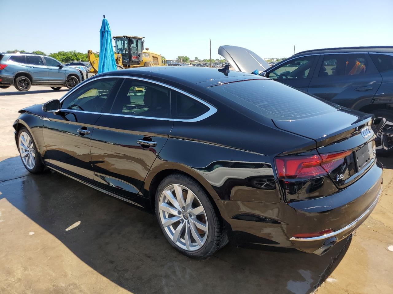 WAUANCF52JA103584 2018 Audi A5 Premium