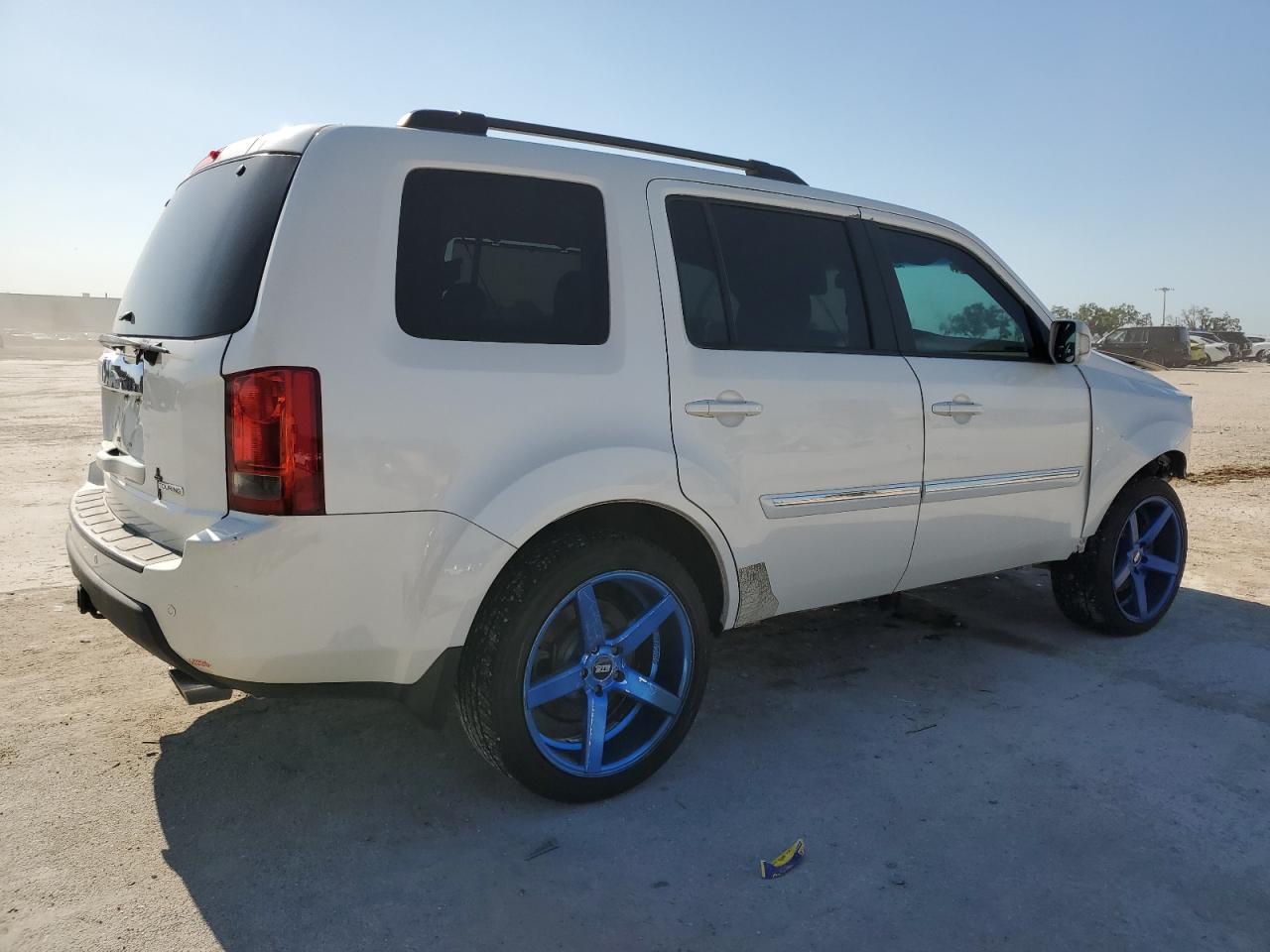 5FNYF3H90BB044591 2011 Honda Pilot Touring