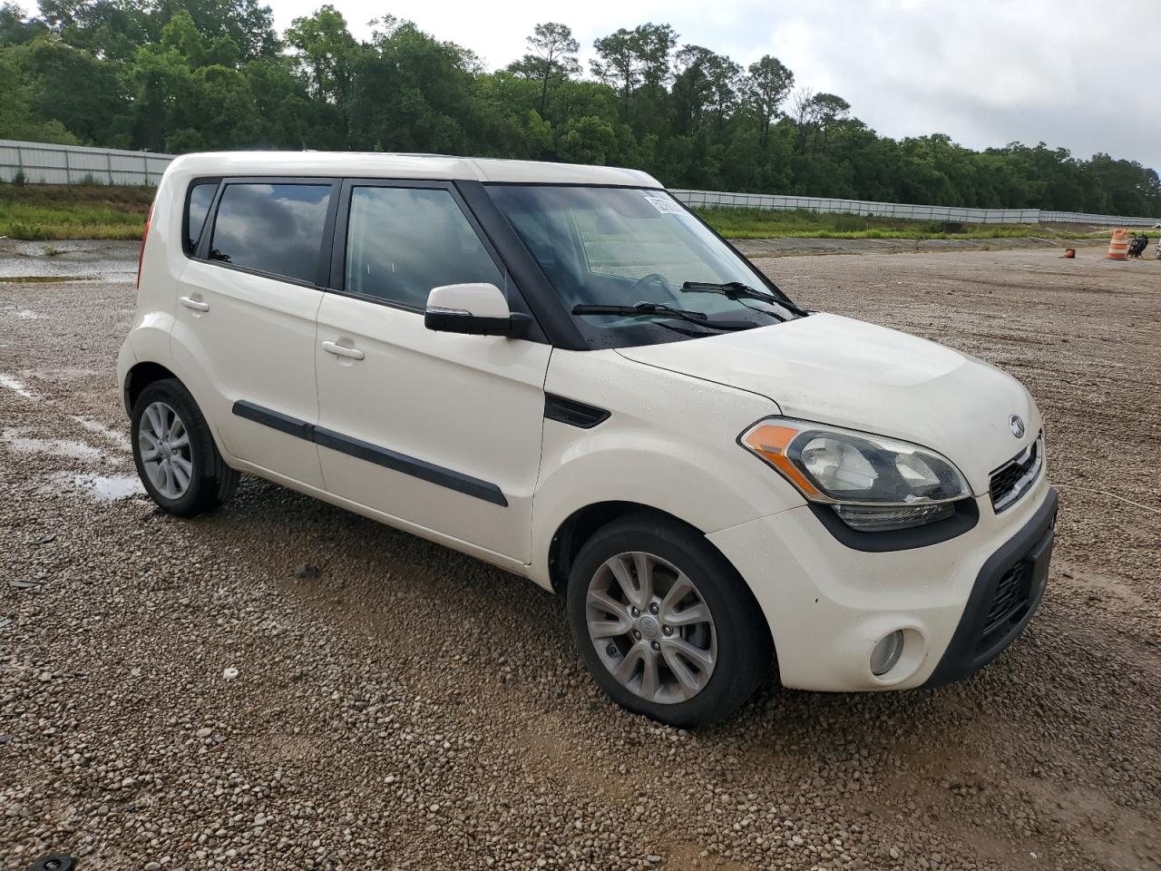 KNDJT2A61D7775866 2013 Kia Soul +