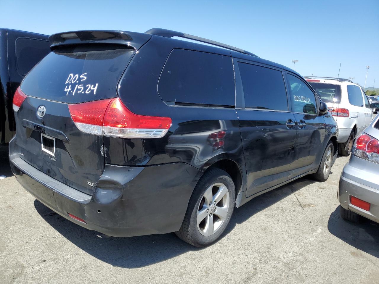 2012 Toyota Sienna Xle vin: 5TDYK3DC3CS272420