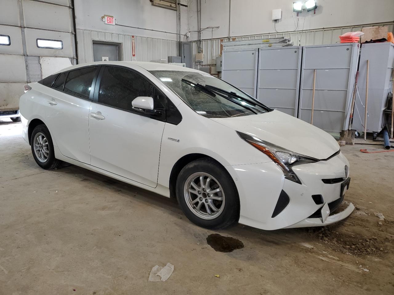 JTDKBRFU6H3048436 2017 Toyota Prius