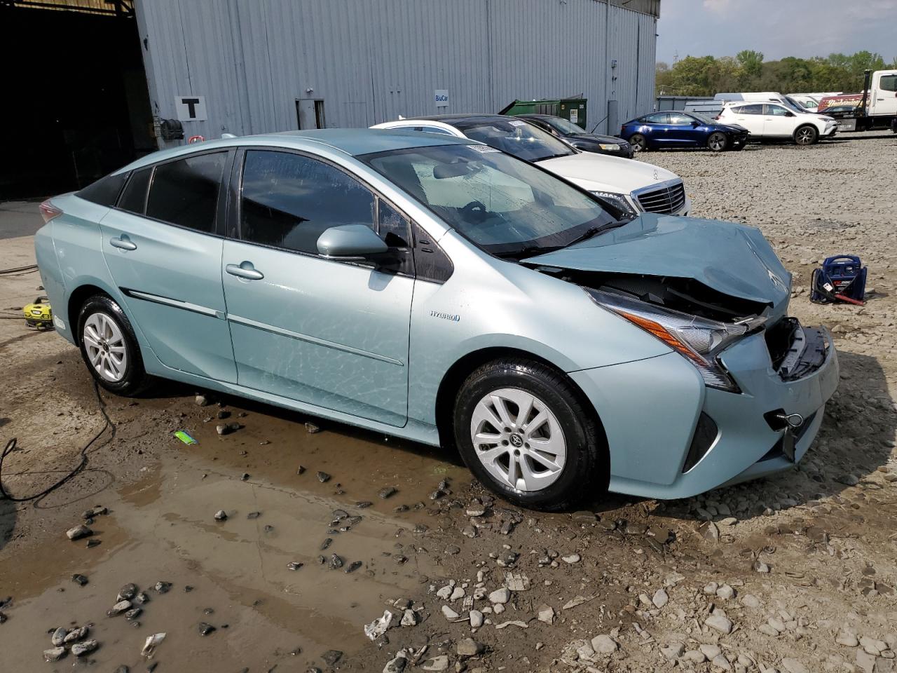 2016 Toyota Prius vin: JTDKBRFUXG3009394