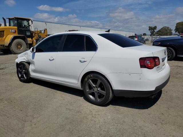 2009 Volkswagen Jetta - Image 2