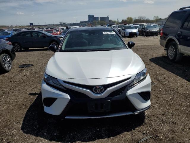 VIN 4T1B61HK7KU174559 2019 Toyota Camry, Xse no.5