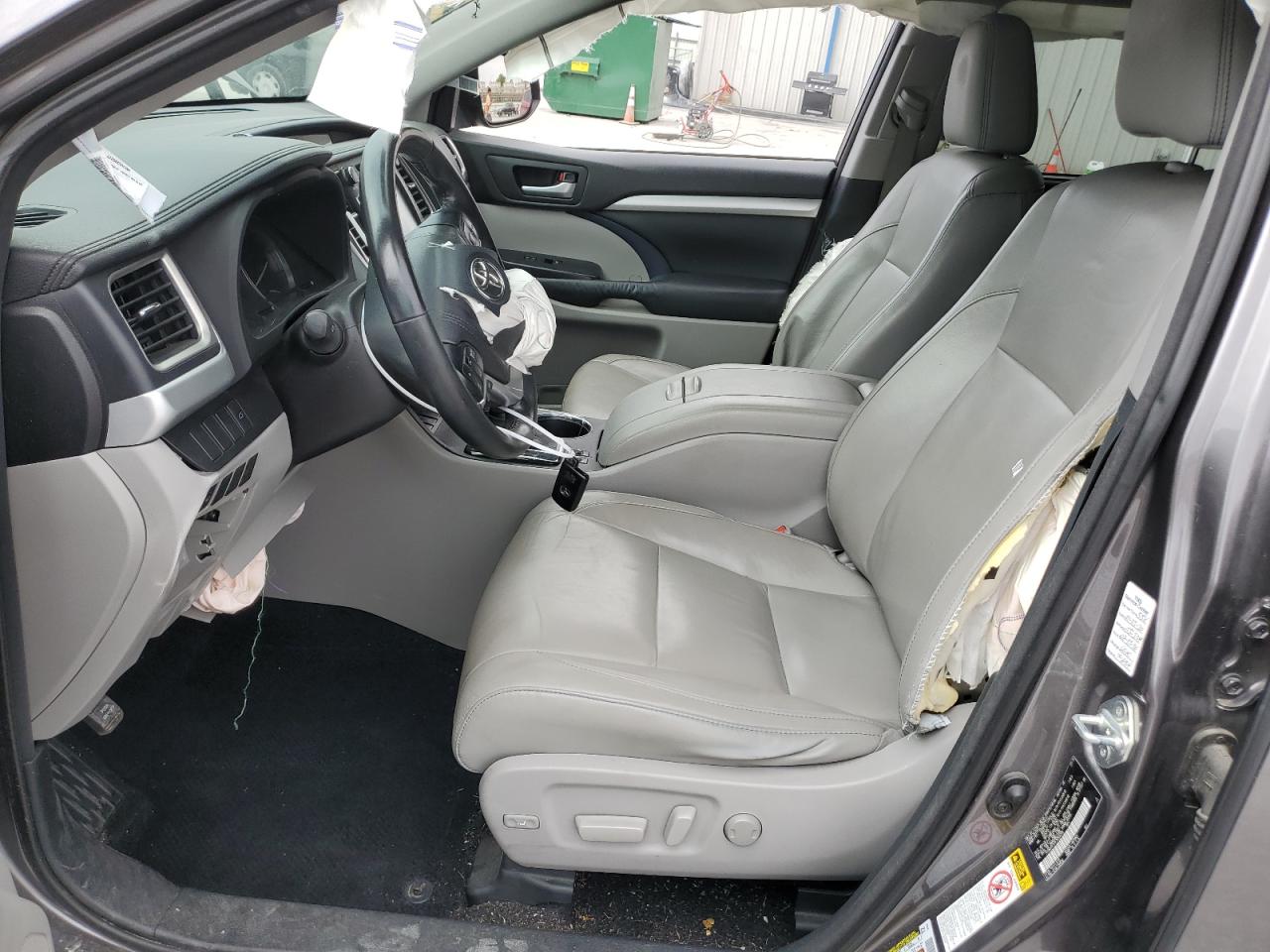 5TDKKRFH1FS099258 2015 Toyota Highlander Xle