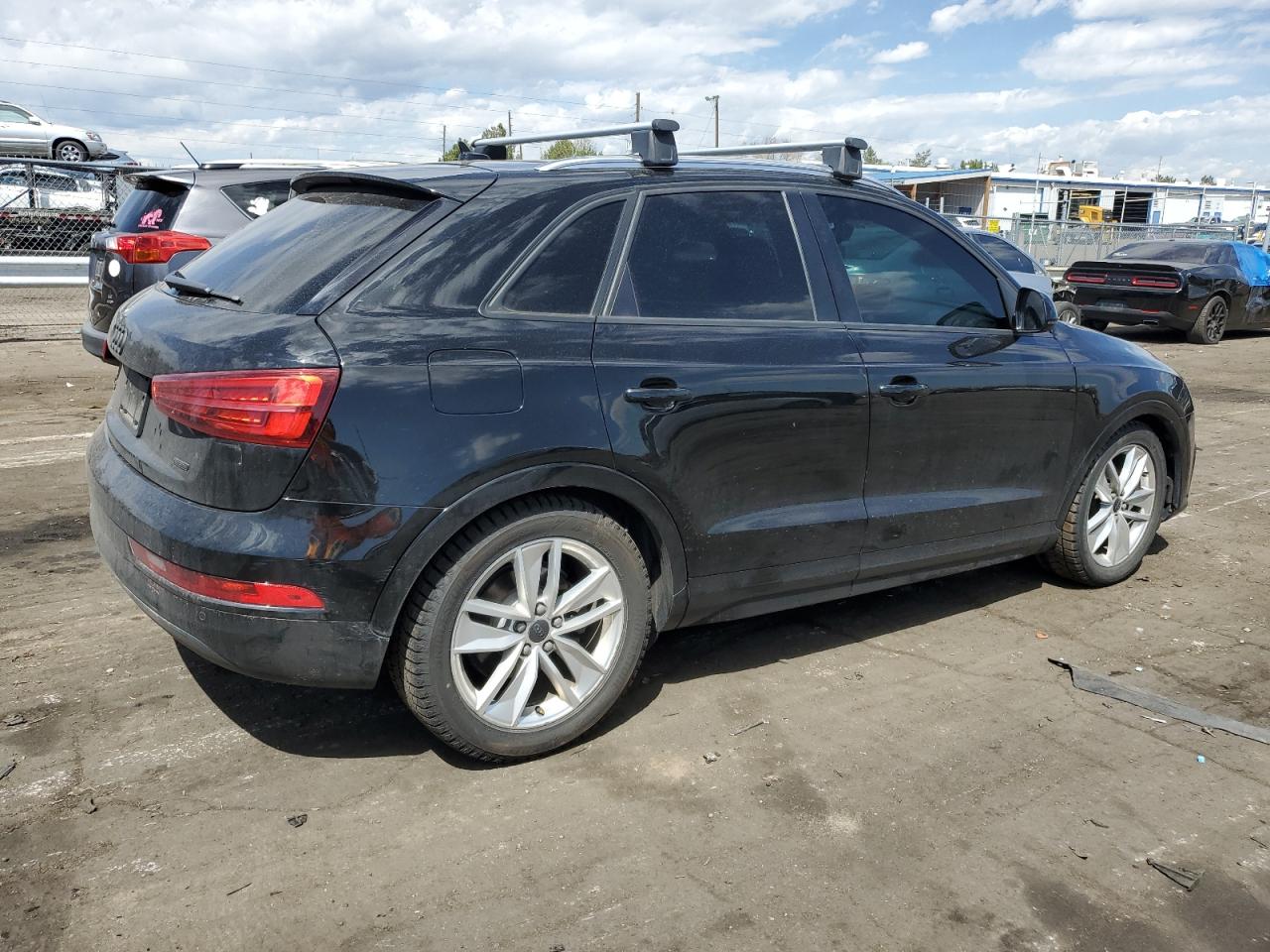 WA1ECCFS0JR029366 2018 Audi Q3 Premium