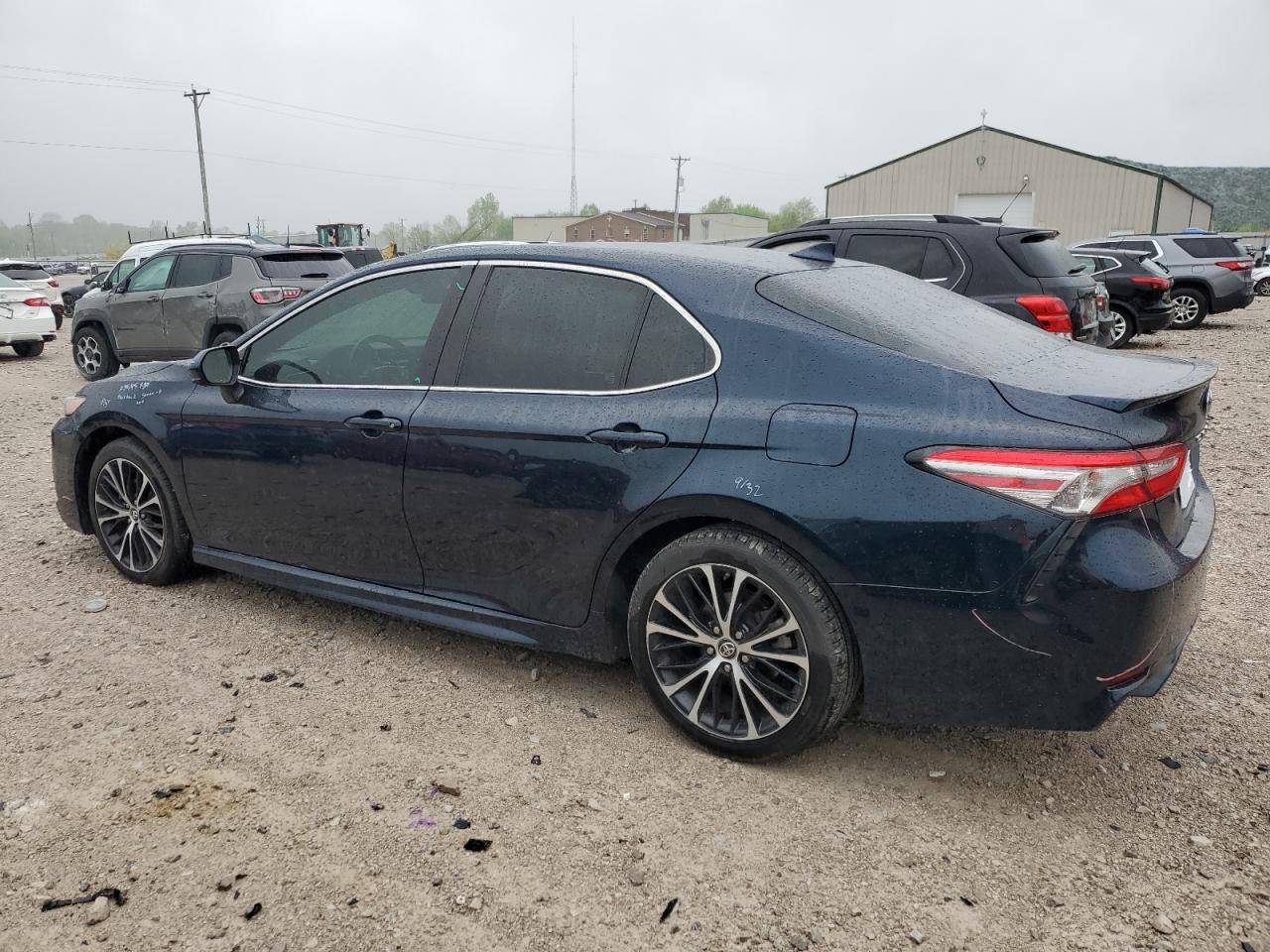 2019 Toyota Camry L vin: 4T1B11HK0KU696691