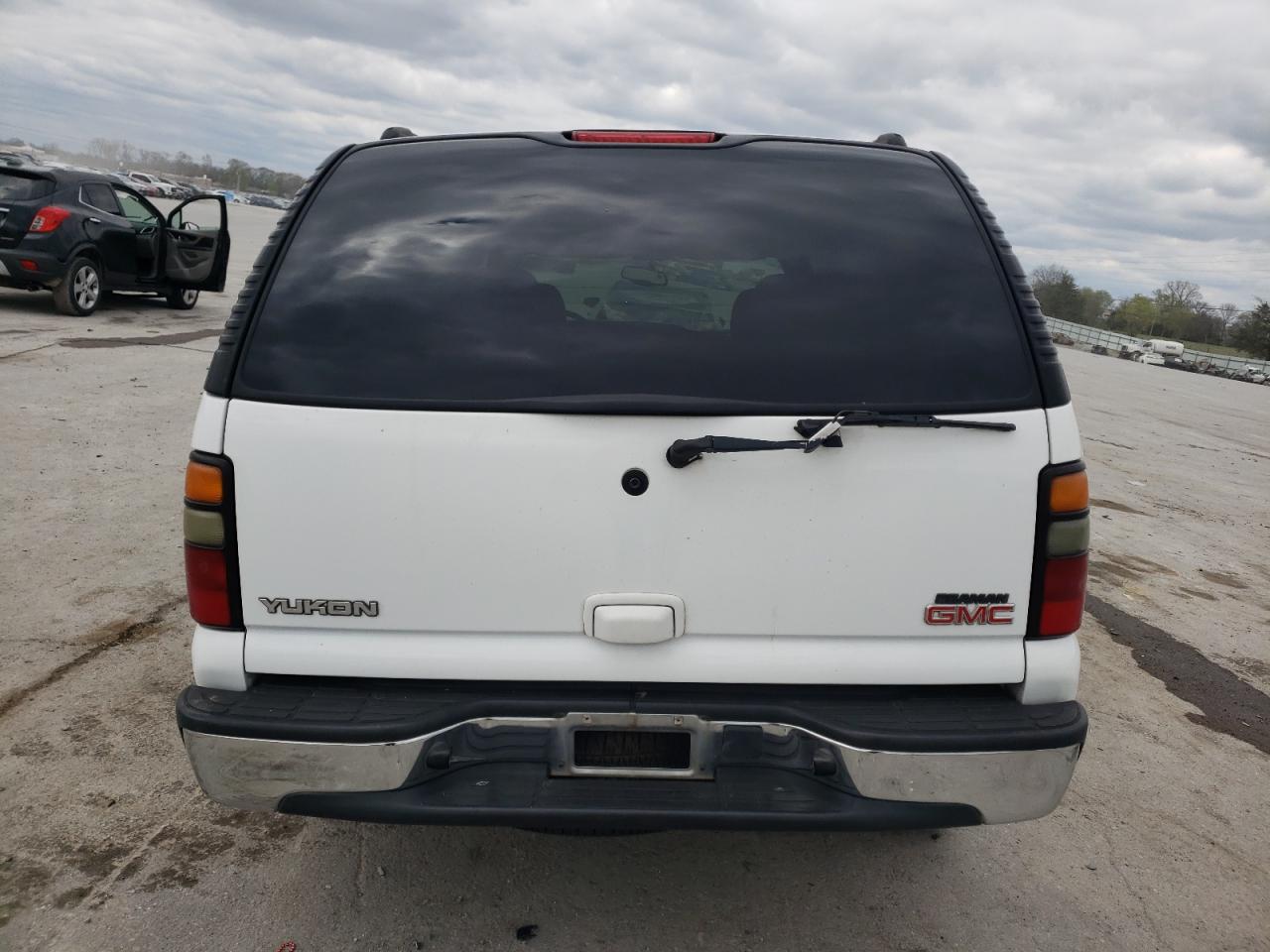 1GKEC13V14R231876 2004 GMC Yukon