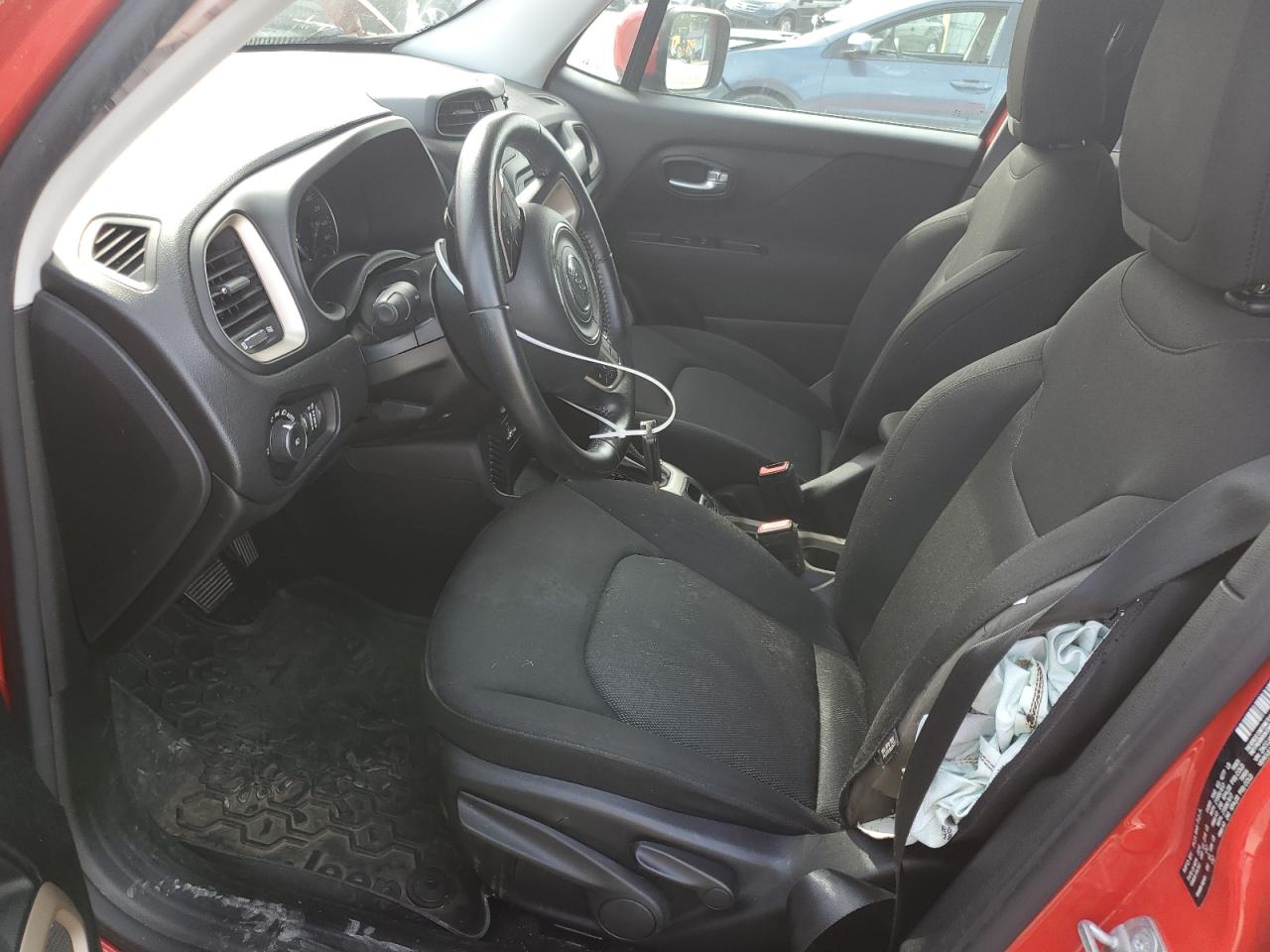 ZACCJABT8FPB88244 2015 Jeep Renegade Latitude