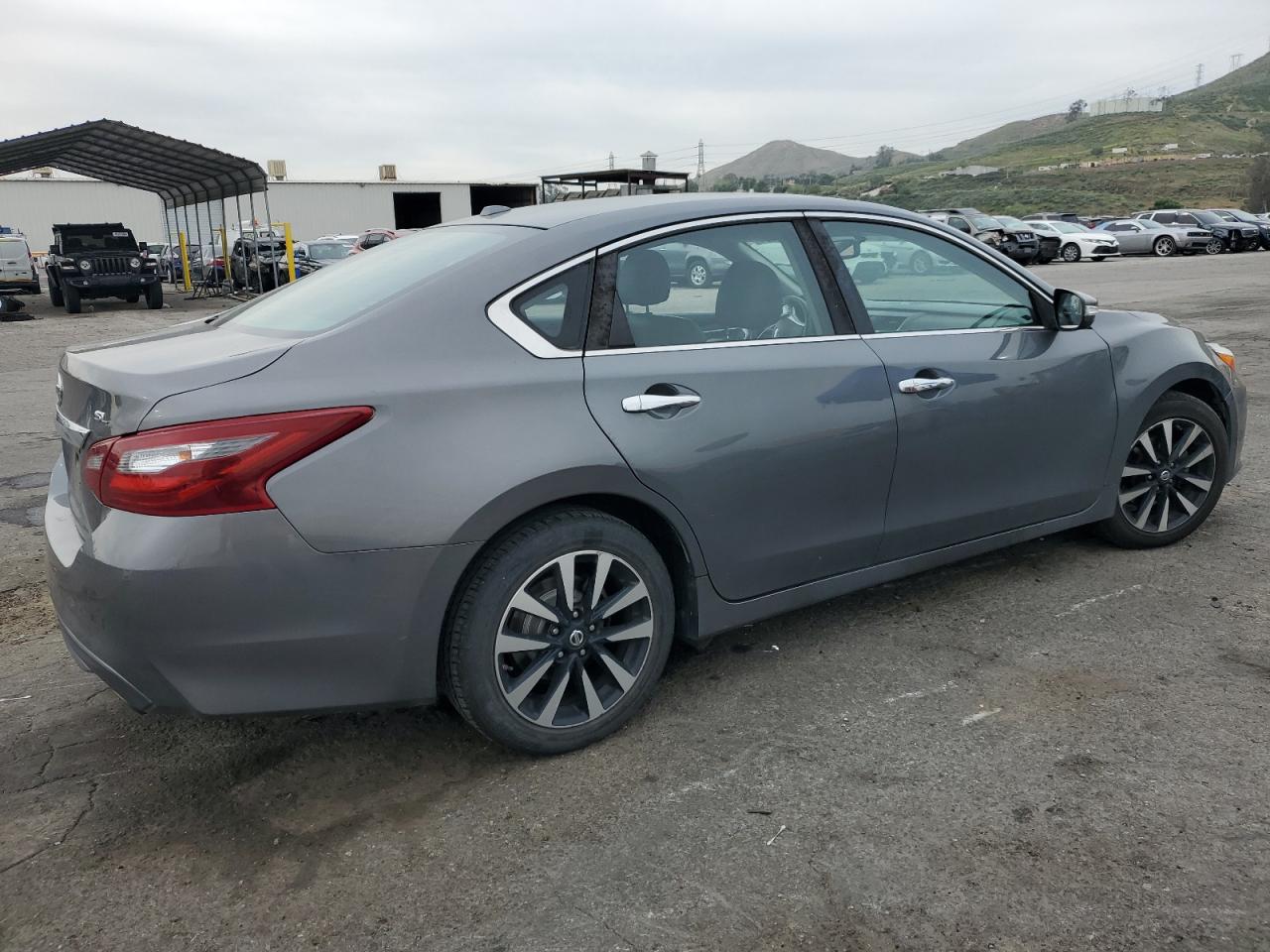 1N4AL3AP2JC191001 2018 Nissan Altima 2.5