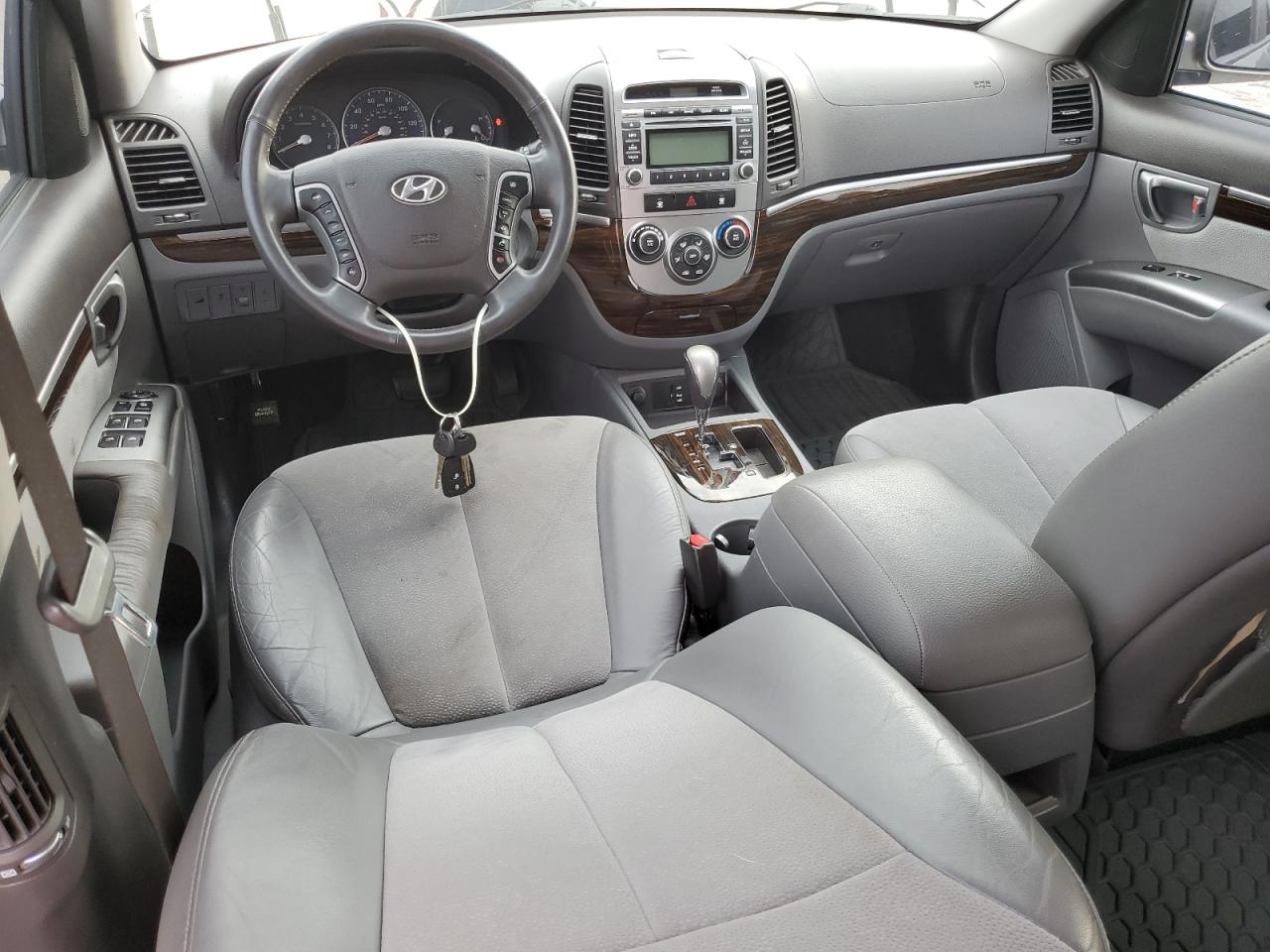 5XYZH4AG5CG152356 2012 Hyundai Santa Fe Se