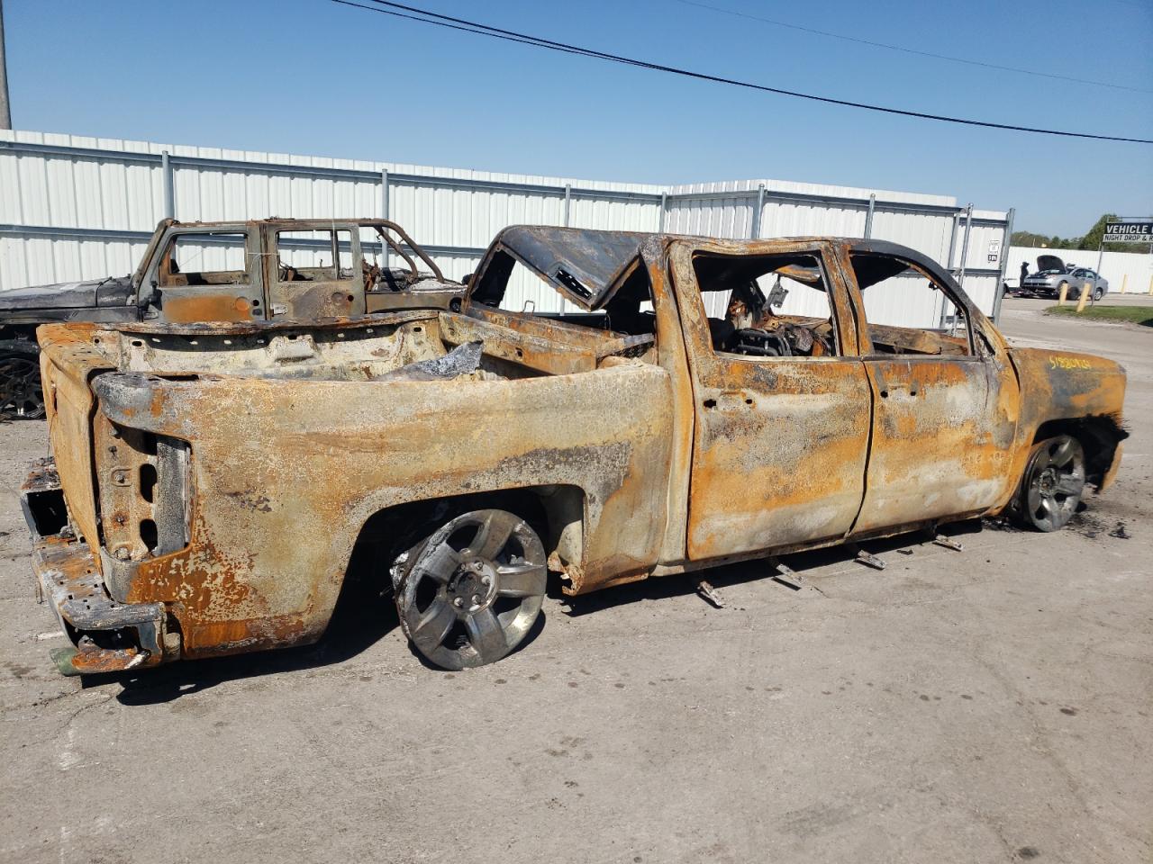 3GCUKSEJ8JG209038 CHEVROLET ALL Models 2018