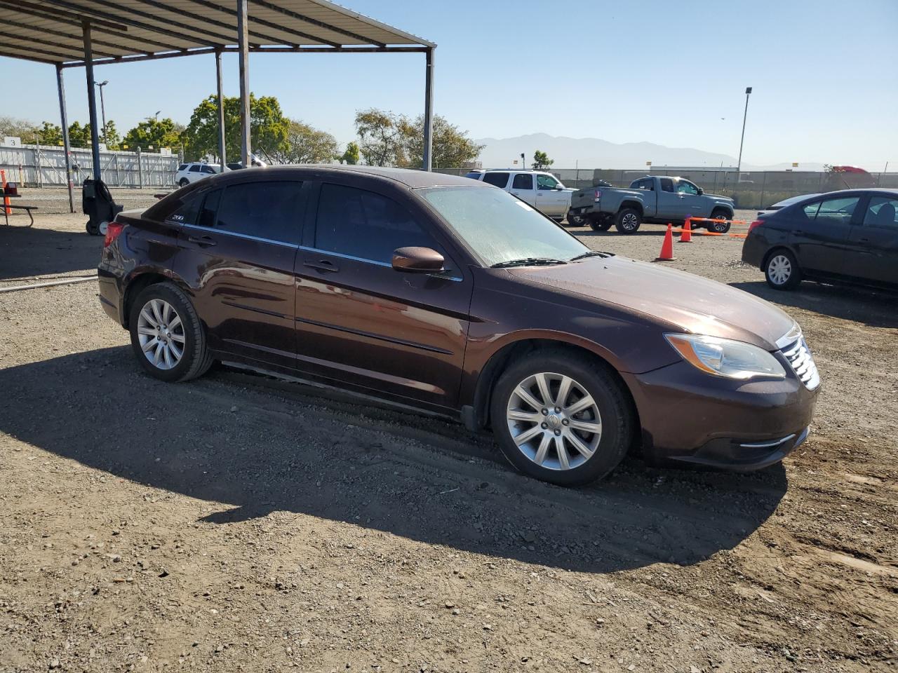 2013 Chrysler 200 Touring vin: 1C3CCBBG7DN659829