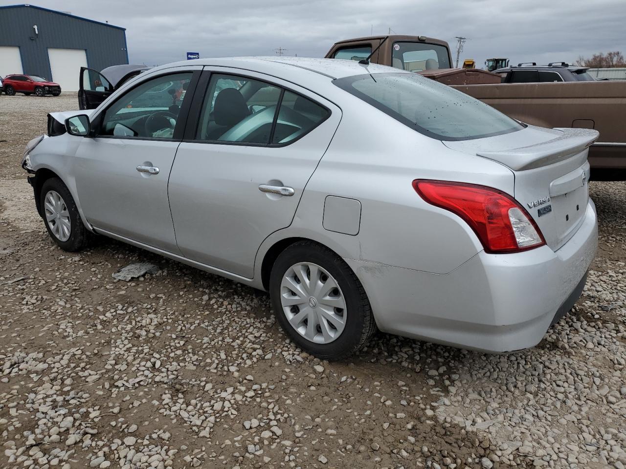 3N1CN7APXKL833316 2019 Nissan Versa S