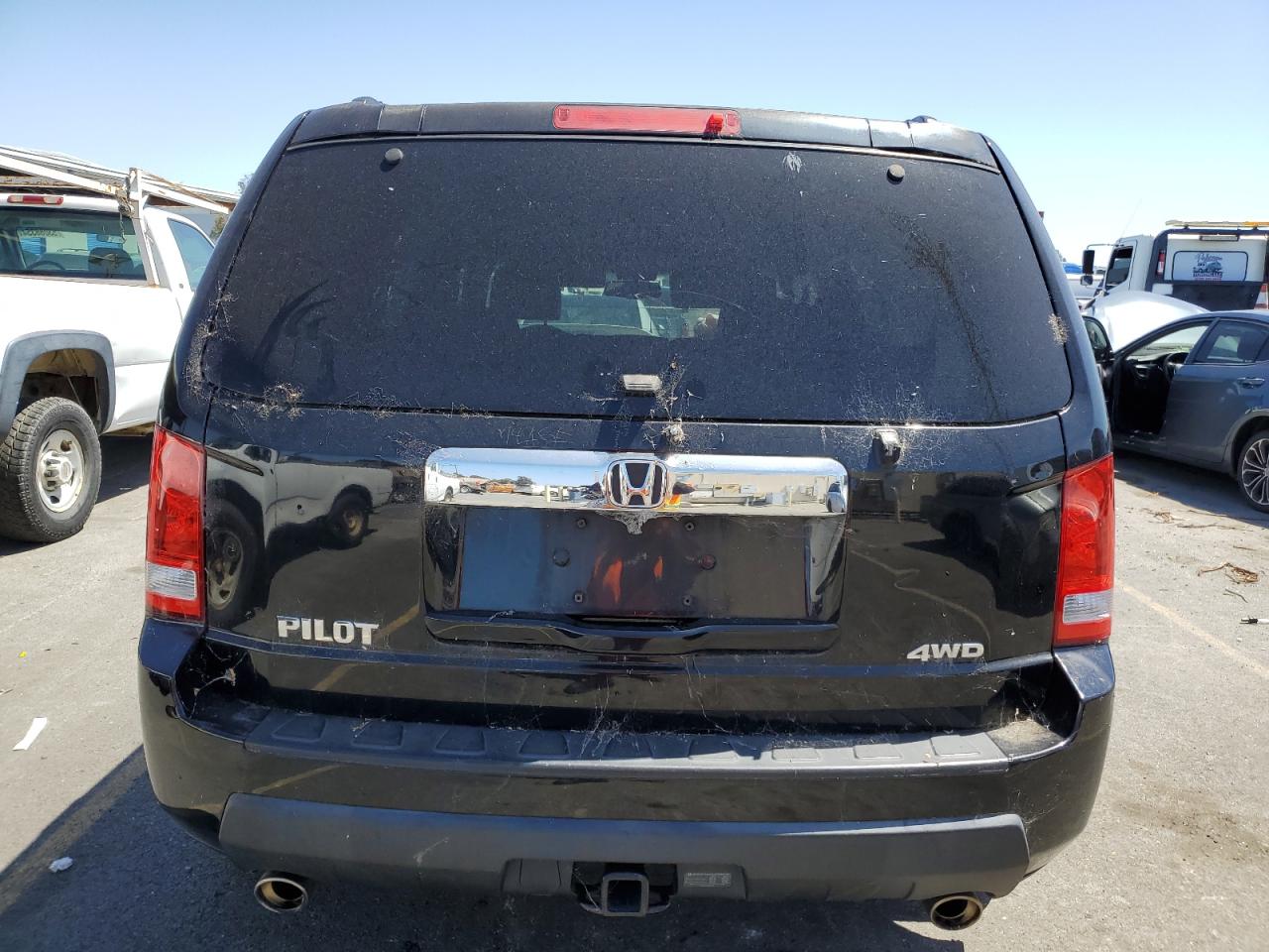 5FNYF4H79BB060969 2011 Honda Pilot Exln