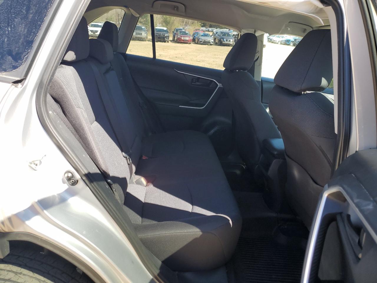 2T3F1RFV2MW223642 2021 Toyota Rav4 Le