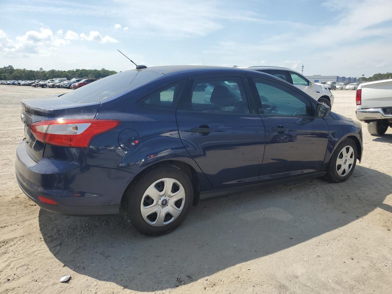 2012 Ford Focus S vin: 1FAHP3E29CL134301