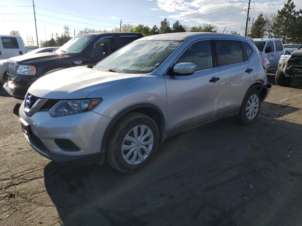 5N1AT2MM8GC758581 NISSAN ROGUE 2016