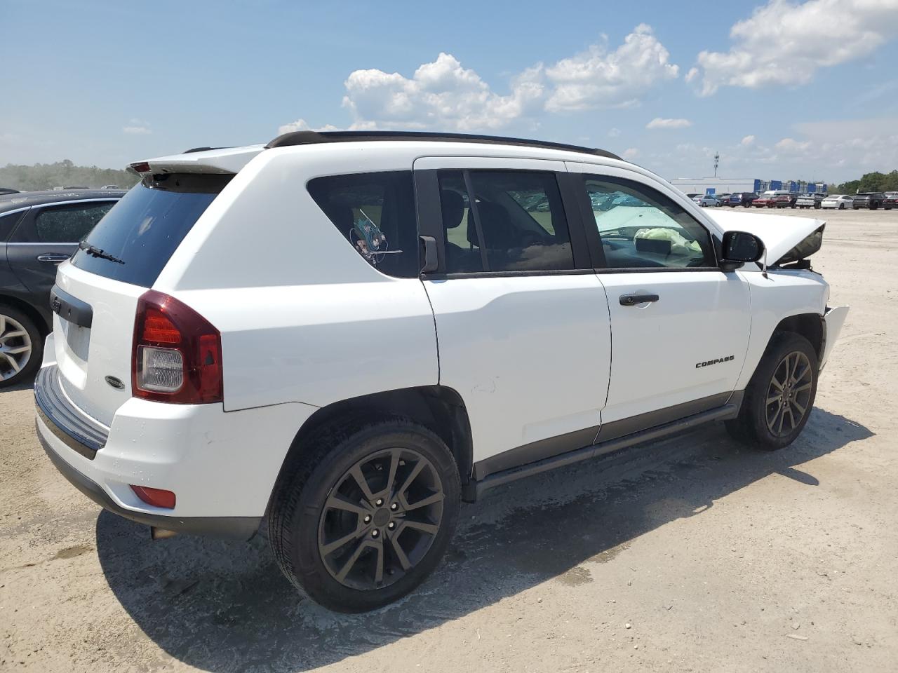 2015 Jeep Compass Sport vin: 1C4NJCBA2FD275008