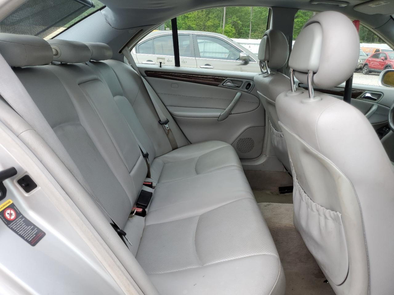 WDBRF61J34F496140 2004 Mercedes-Benz C 240