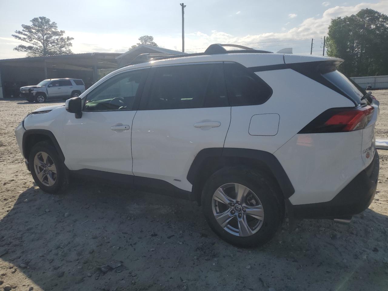 2T3RWRFV7NW132060 2022 Toyota Rav4 Xle