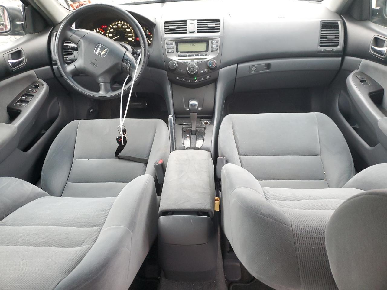 1HGCM56446A039221 2006 Honda Accord Lx