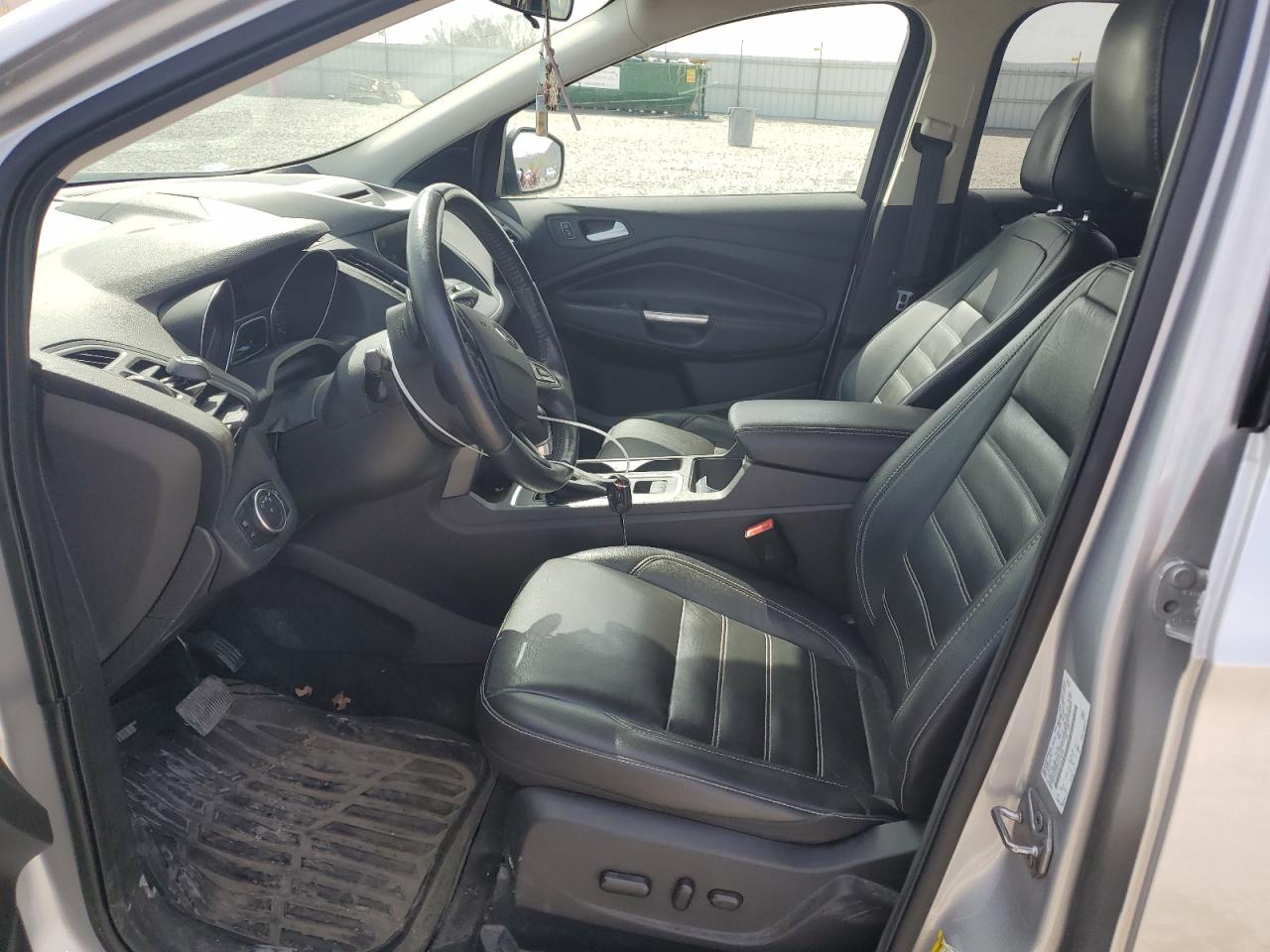 1FMCU0G99HUC96285 2017 Ford Escape Se