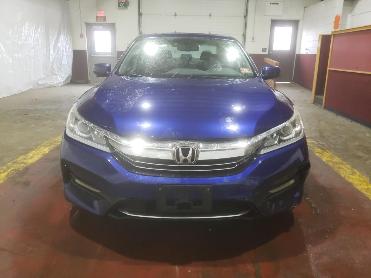 JHMCR6F53HC021099 2017 Honda Accord Hybrid Exl