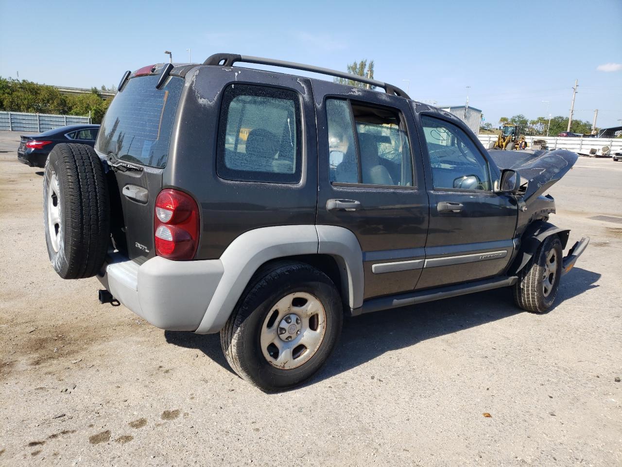 1J4GK48K65W665327 2005 Jeep Liberty Sport