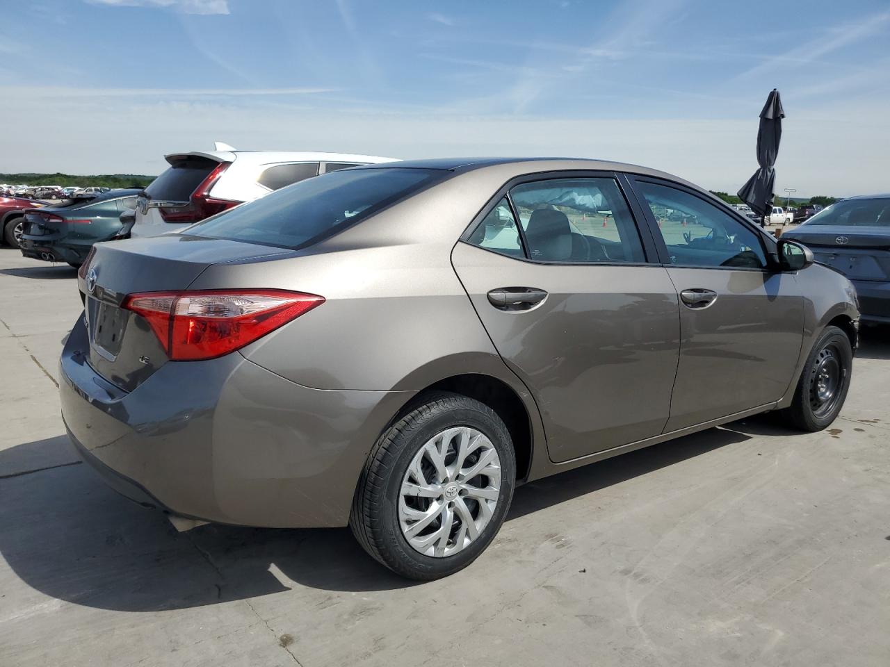 2017 Toyota Corolla L vin: 5YFBURHE4HP706505