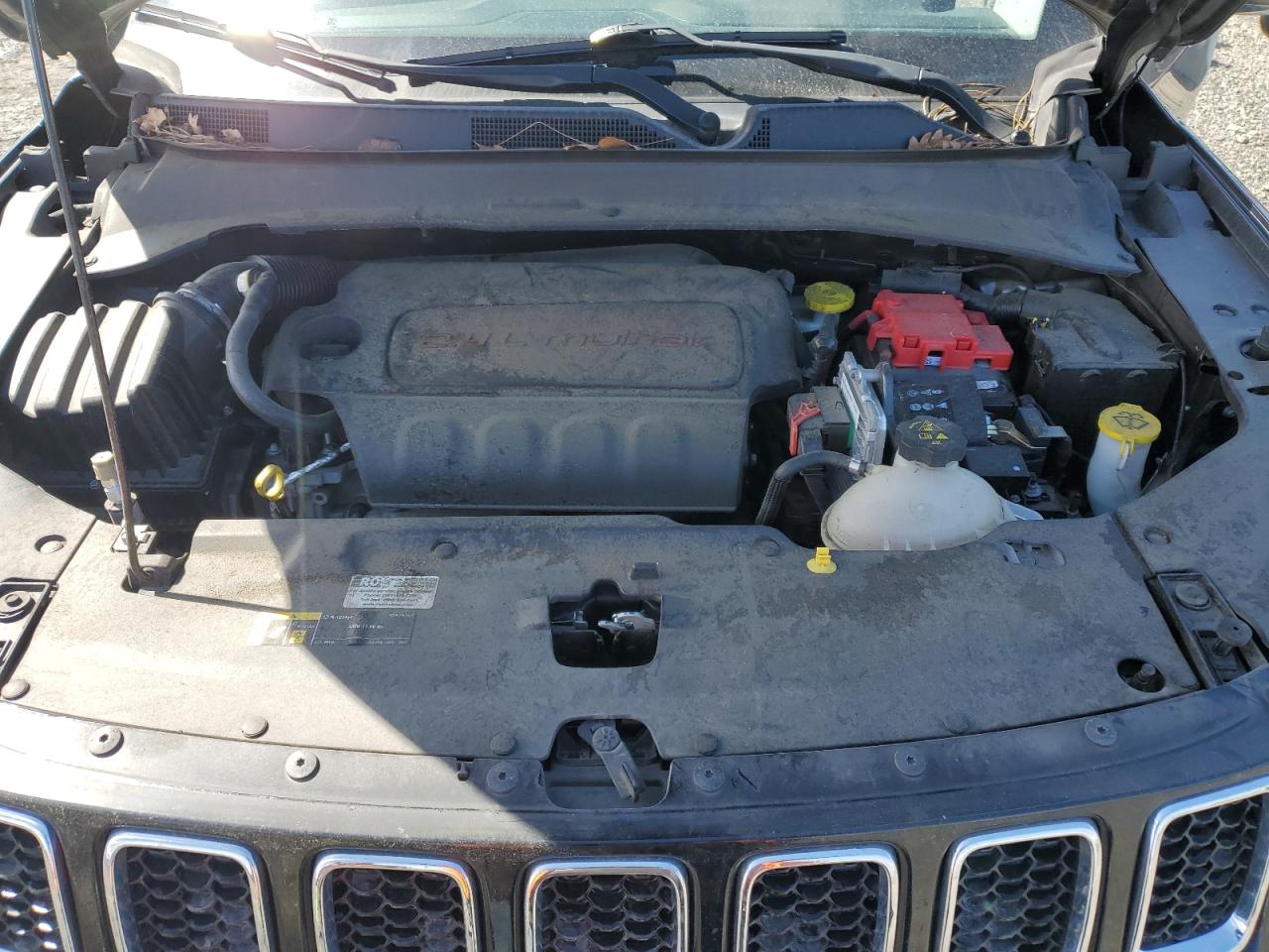 3C4NJDCB2KT595947 2019 Jeep Compass Limited