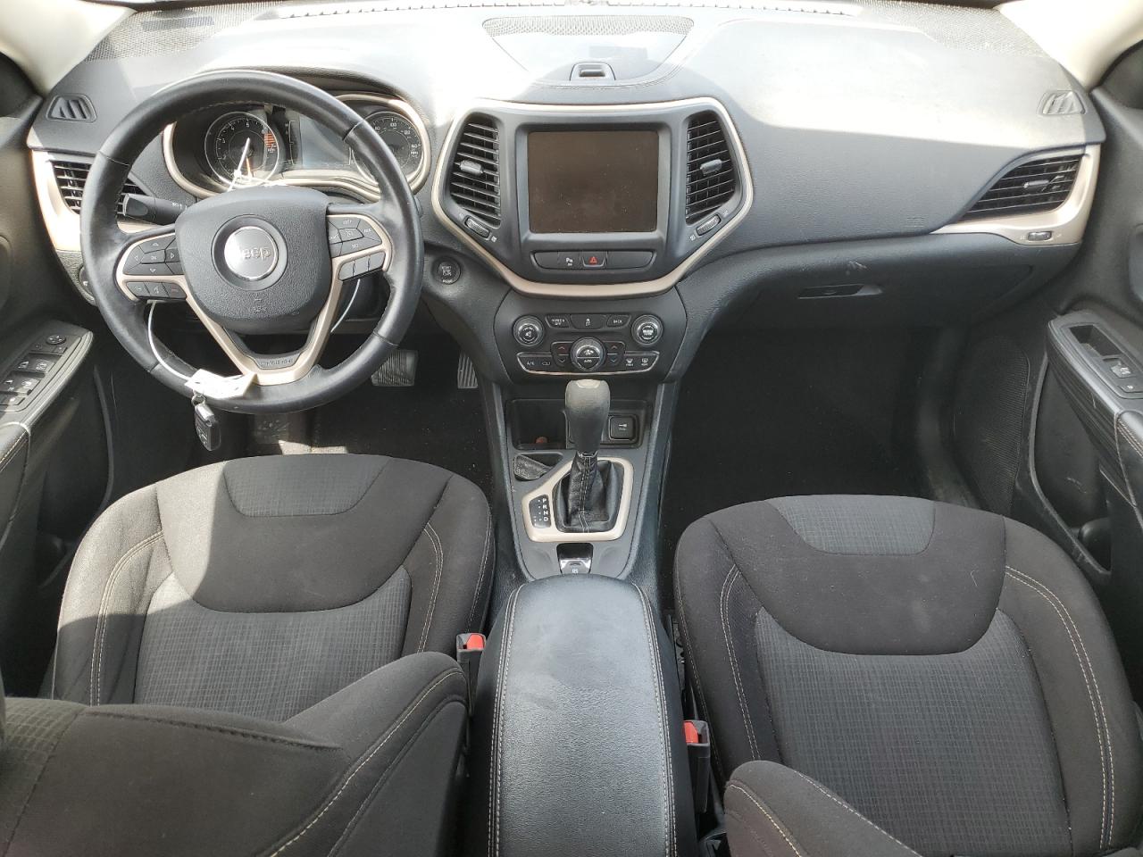 1C4PJLCB4GW332122 2016 Jeep Cherokee Latitude