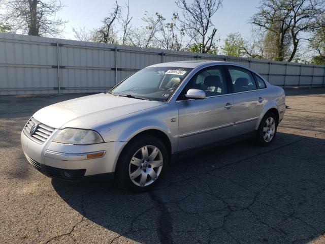 Lot #2525947640 2001 VOLKSWAGEN PASSAT GLX salvage car