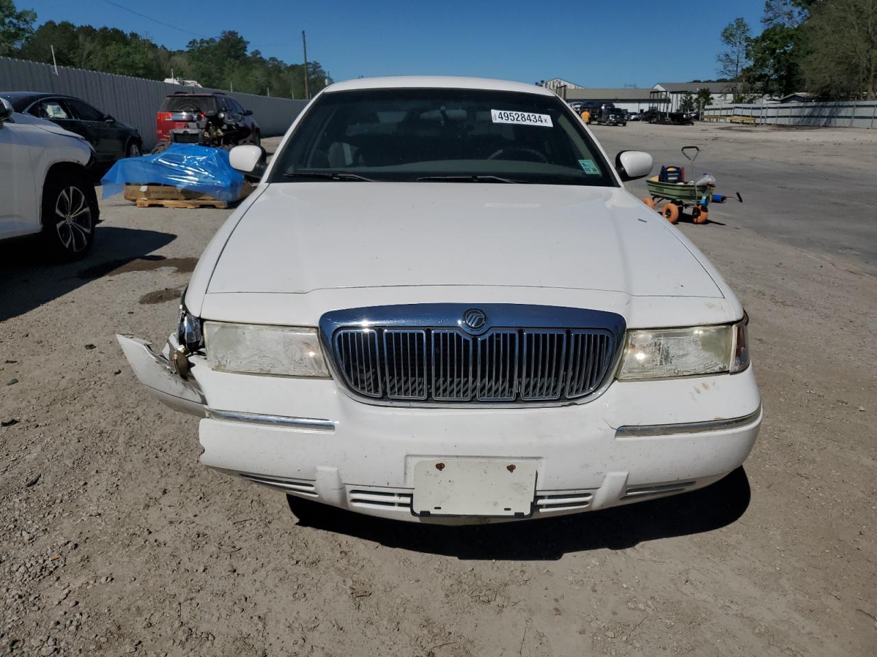 2MEFM74W9YX694673 2000 Mercury Grand Marquis Gs