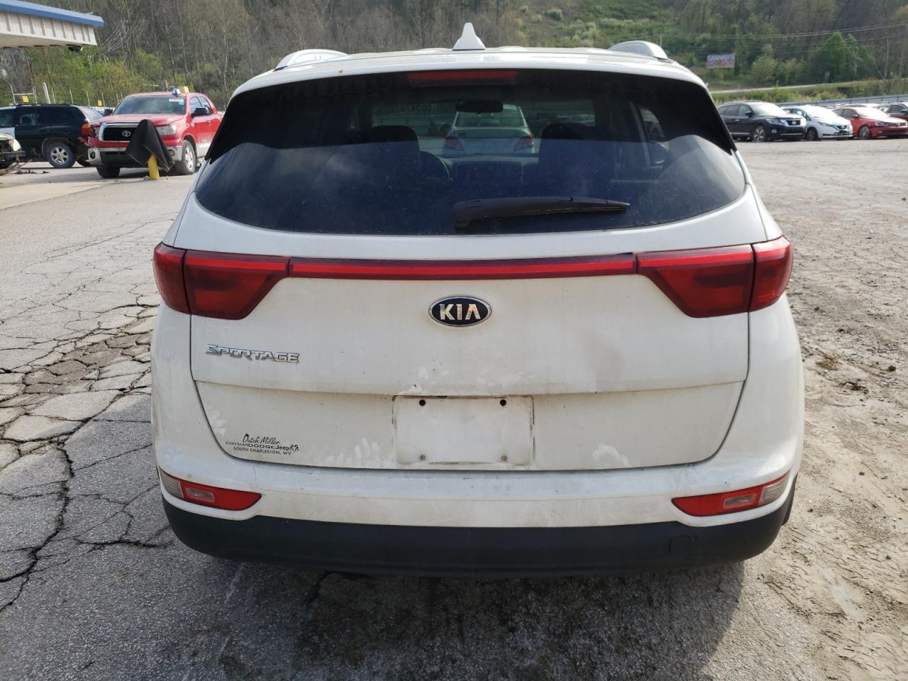 5XYPGDA3XKG499011 2019 Kia Sorento 2.4L Lx