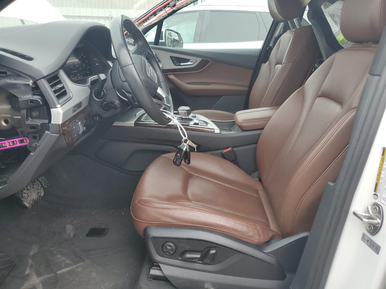 WA1LHAF74KD044752 2019 Audi Q7 Premium Plus